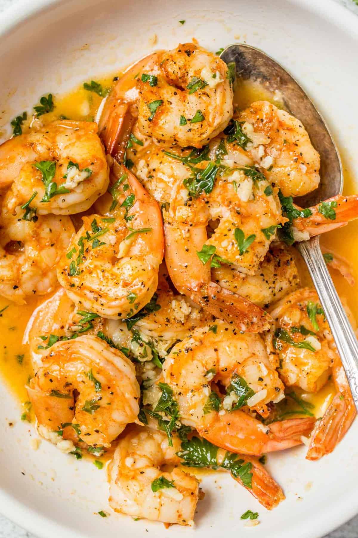 EASY Shrimp Scampi Recipe - Valentina's Corner