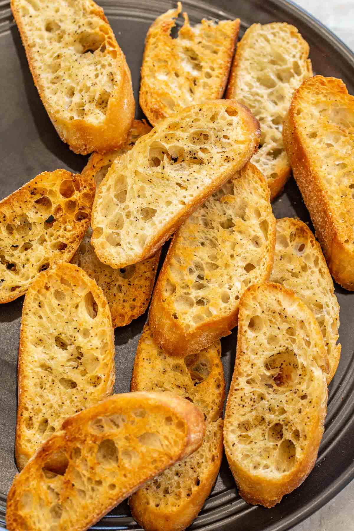 Easy Crostini Recipe (Baked Crostini Bread)